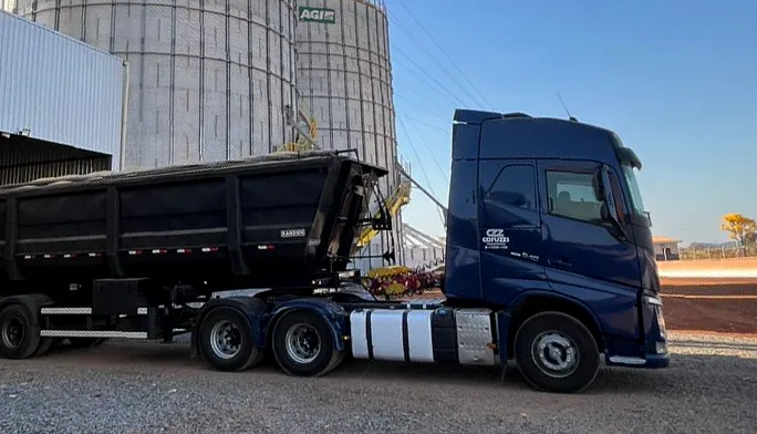 Coruzzi Transportes | Excelência no transporte de grãos e óleos lubrificantes. Atendemos todo o Brasil.